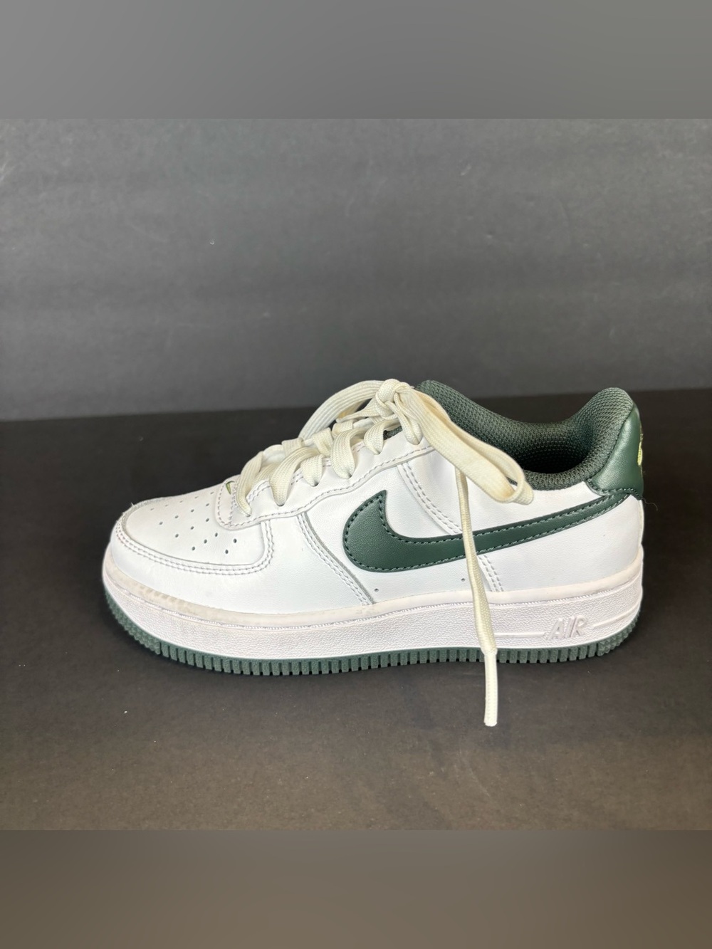 Nike Air Force 1 Low (PS/Little Kids) White / Vintage Oil Green – Size 1Y